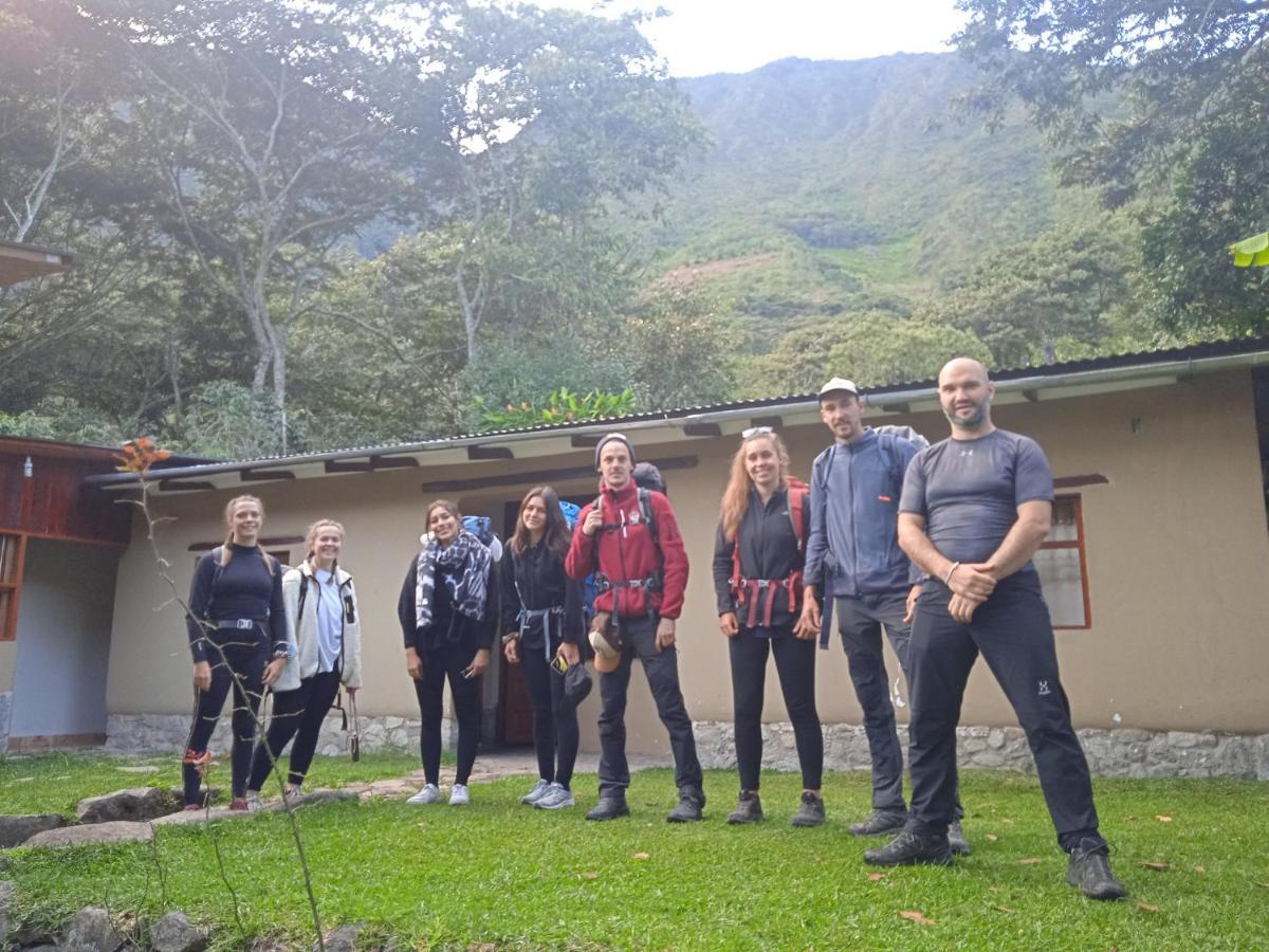 Lia B&B Lucmabamba Sahuayaco Buitenkant foto