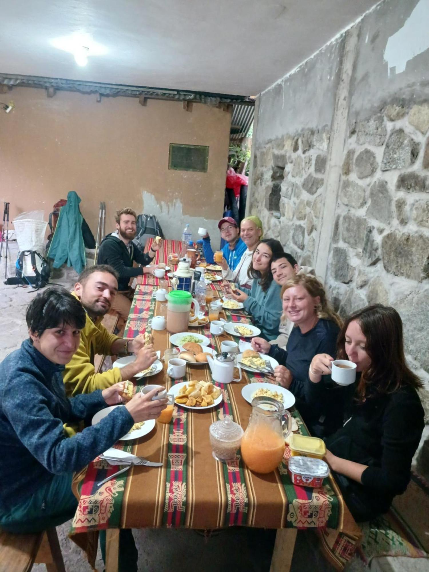 Lia B&B Lucmabamba Sahuayaco Buitenkant foto
