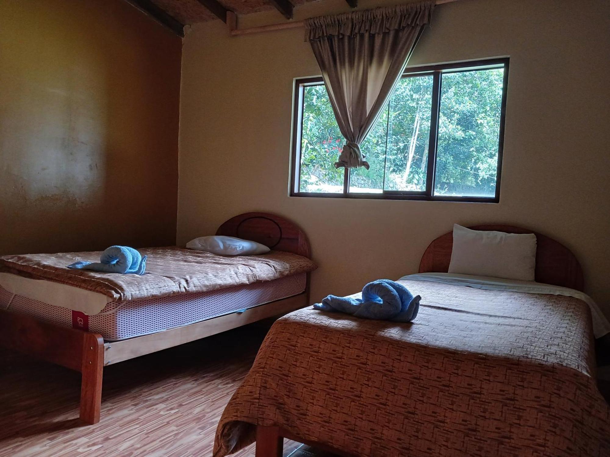 Lia B&B Lucmabamba Sahuayaco Buitenkant foto